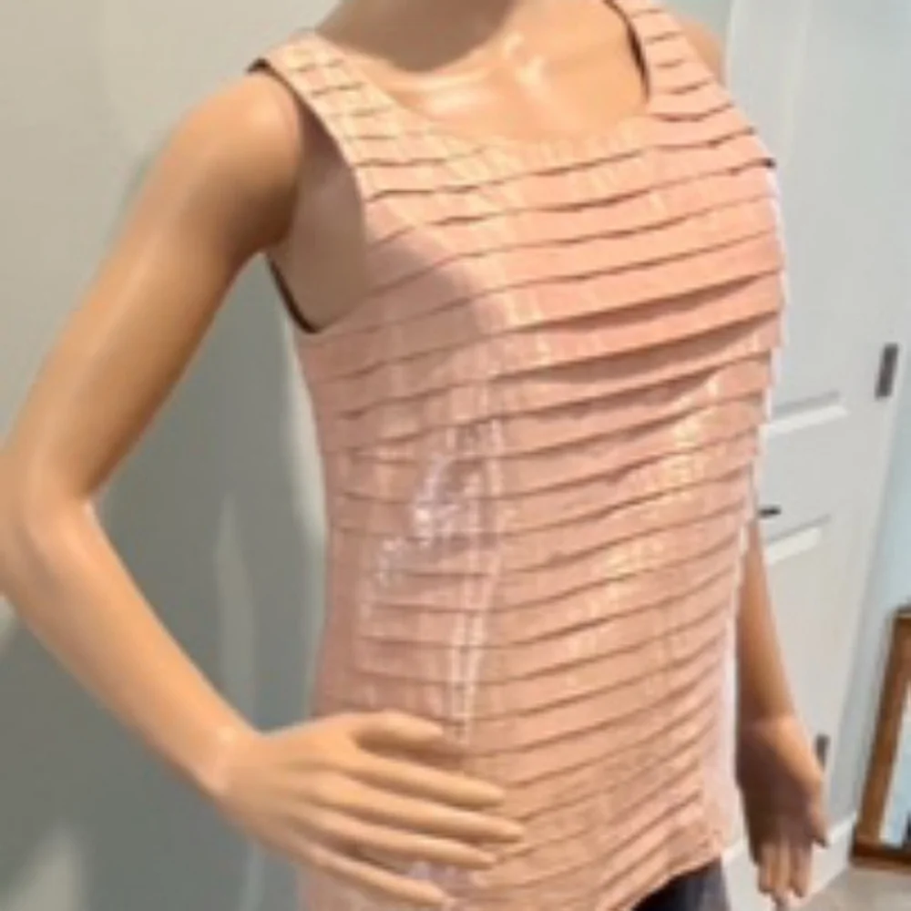 J Crew Rose Gold Strati Shell Tiered Metallic Pleated Tank Top. Size 2
